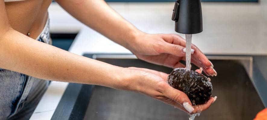 Czy woda z baterii z filtrem może wpłynąć na lepszy smak potraw?